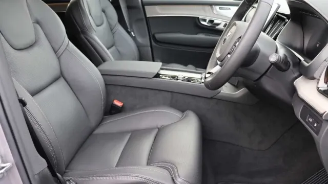Vehicle Thumbnail 3