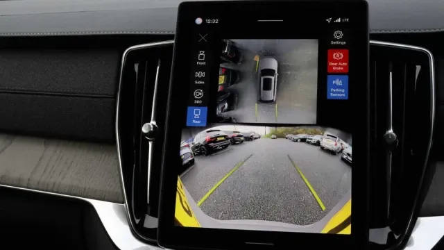 Vehicle Thumbnail 13