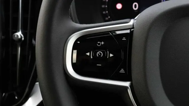 Vehicle Thumbnail 15