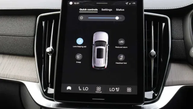 Vehicle Thumbnail 35