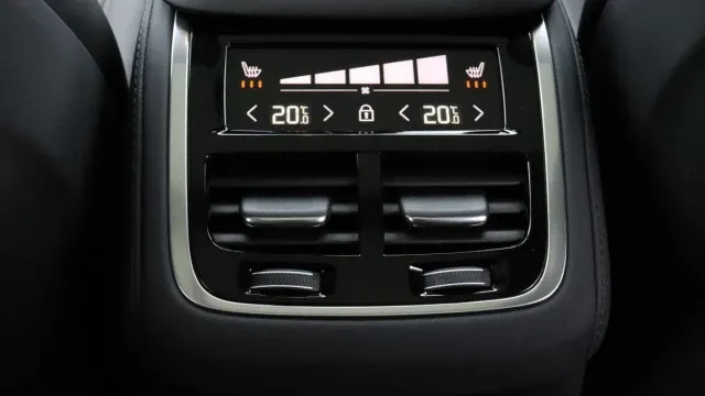 Vehicle Thumbnail 41