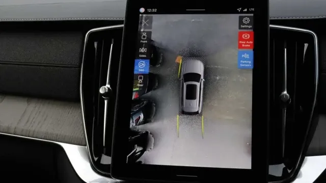 Vehicle Thumbnail 42