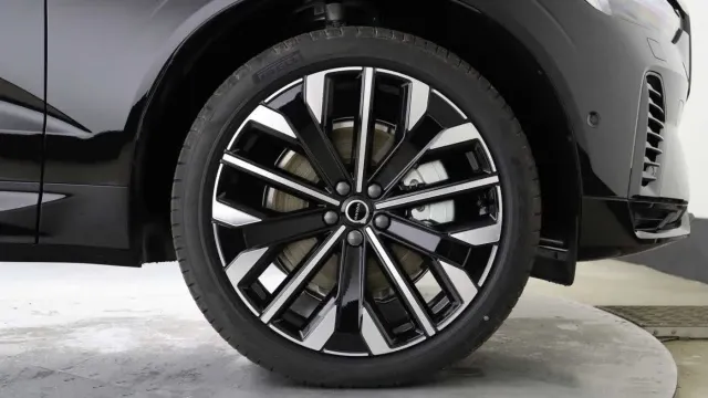 Vehicle Thumbnail 2
