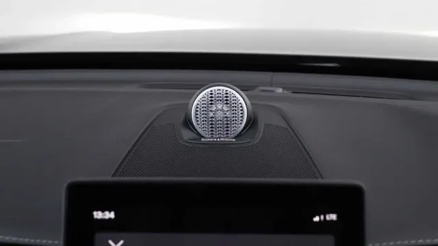 Vehicle Thumbnail 18
