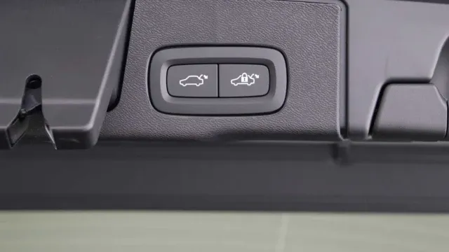 Vehicle Thumbnail 28