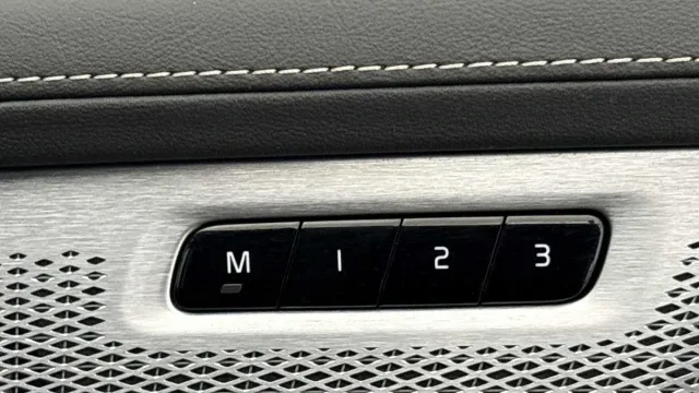 Vehicle Thumbnail 10