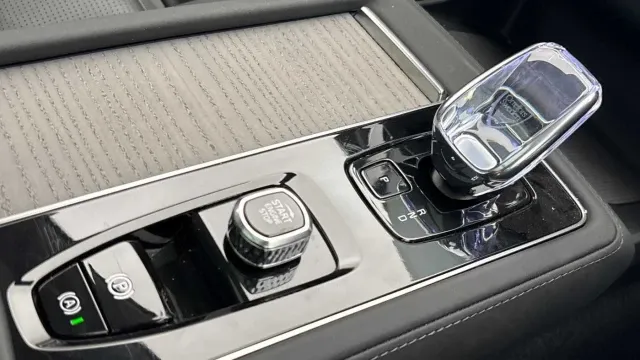 Vehicle Thumbnail 5