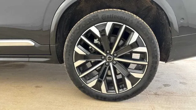 Vehicle Thumbnail 27