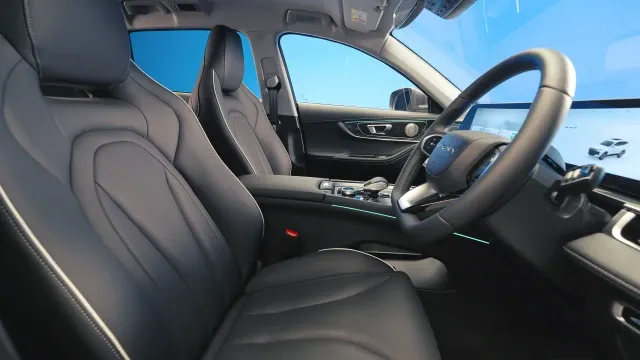 Vehicle Thumbnail 6