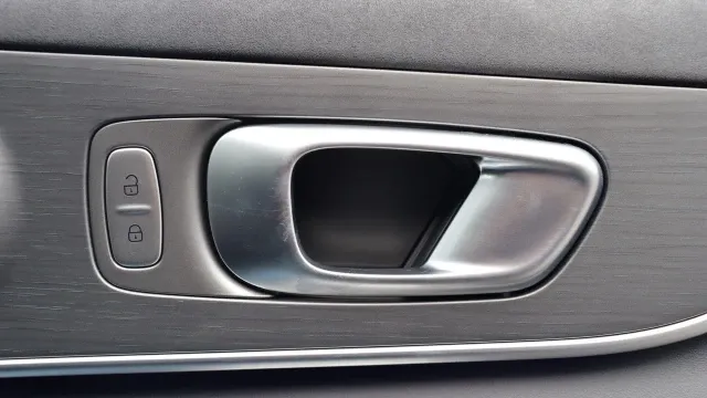 Vehicle Thumbnail 40