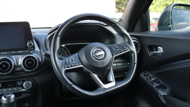 Vehicle Thumbnail 20