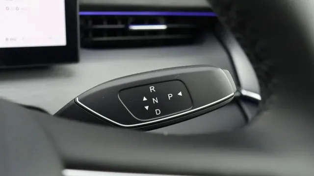 Vehicle Thumbnail 20