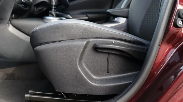 Vehicle Thumbnail 68