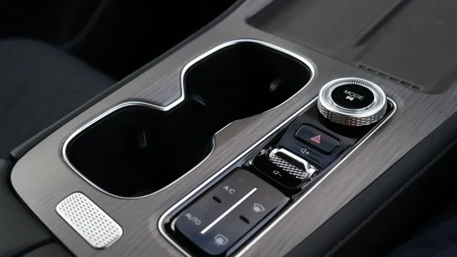 Vehicle Thumbnail 57