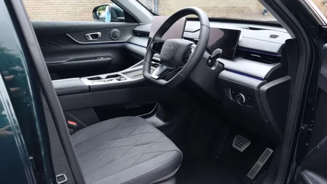 Vehicle Thumbnail 12