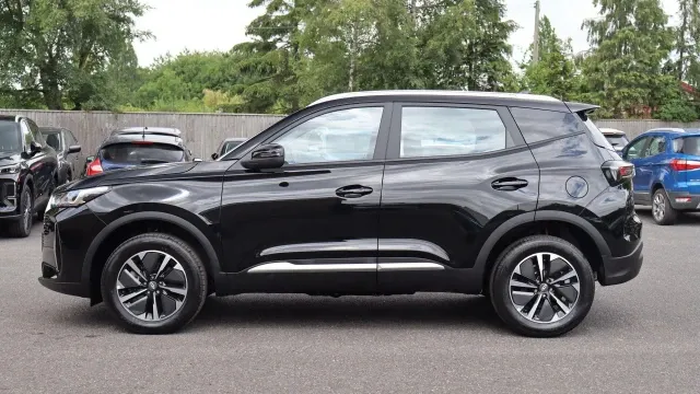 Vehicle Thumbnail 17