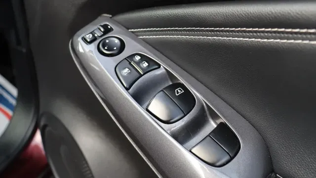 Vehicle Thumbnail 46