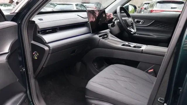 Vehicle Thumbnail 71