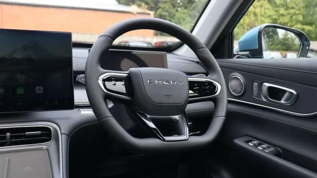 Vehicle Thumbnail 14