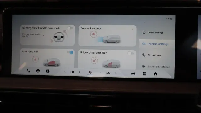 Vehicle Thumbnail 35