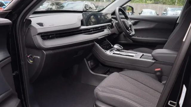Vehicle Thumbnail 7