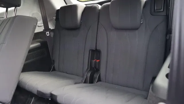Vehicle Thumbnail 50