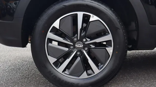 Vehicle Thumbnail 26