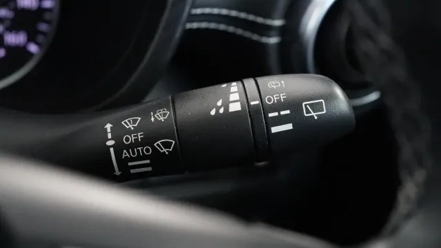 Vehicle Thumbnail 100