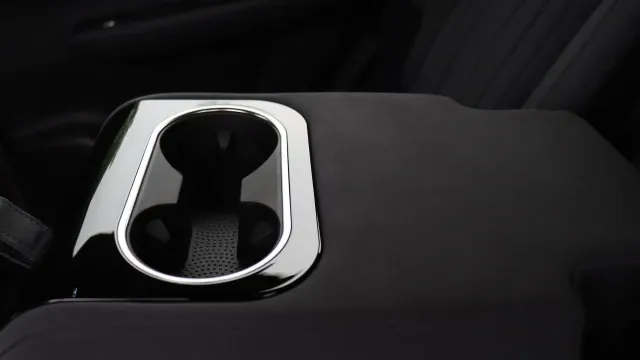 Vehicle Thumbnail 48