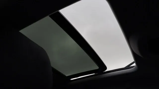 Vehicle Thumbnail 70