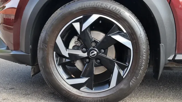Vehicle Thumbnail 18