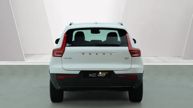 Vehicle Thumbnail 7