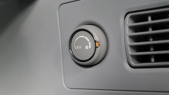 Vehicle Thumbnail 26