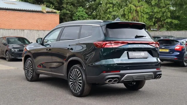 Vehicle Thumbnail 7