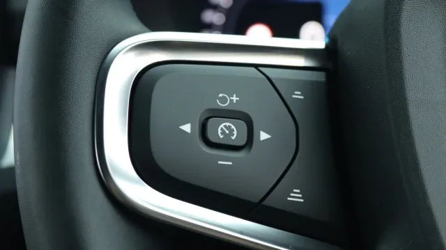 Vehicle Thumbnail 19