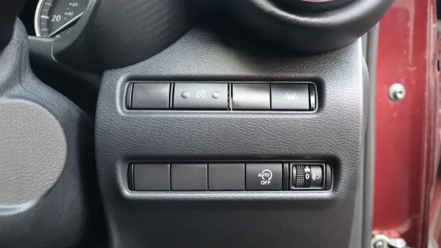 Vehicle Thumbnail 61