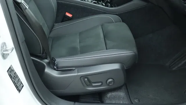 Vehicle Thumbnail 26