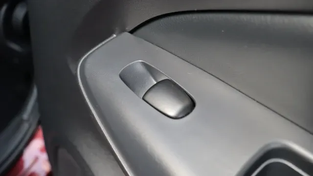 Vehicle Thumbnail 65