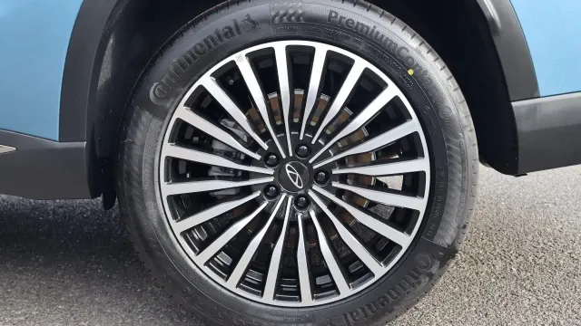 Vehicle Thumbnail 34