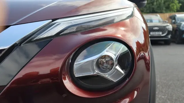 Vehicle Thumbnail 32