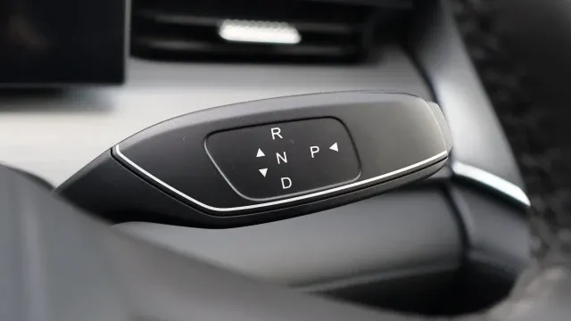 Vehicle Thumbnail 26