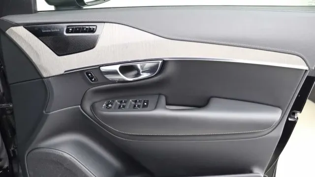 Vehicle Thumbnail 19