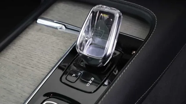 Vehicle Thumbnail 26