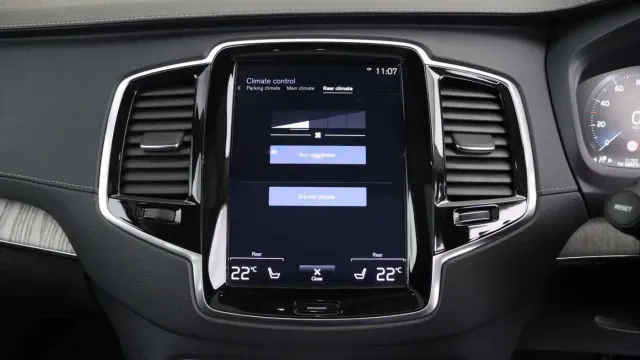 Vehicle Thumbnail 40