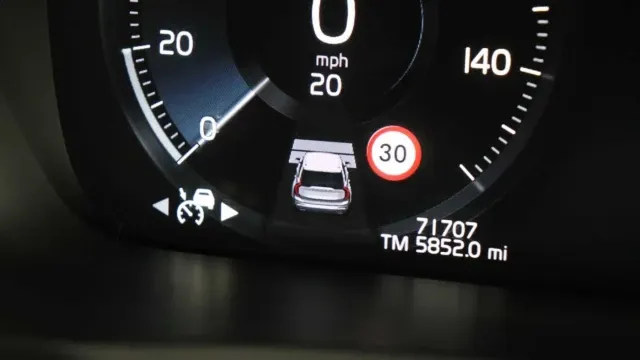 Vehicle Thumbnail 49