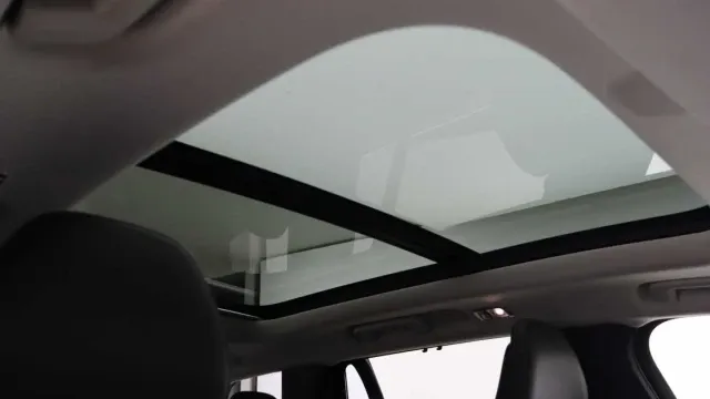 Vehicle Thumbnail 53