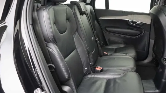 Vehicle Thumbnail 56