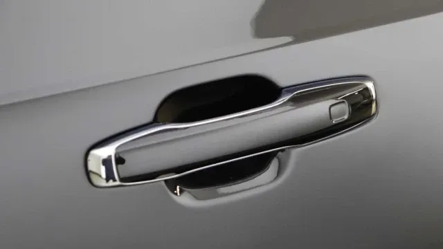 Vehicle Thumbnail 59