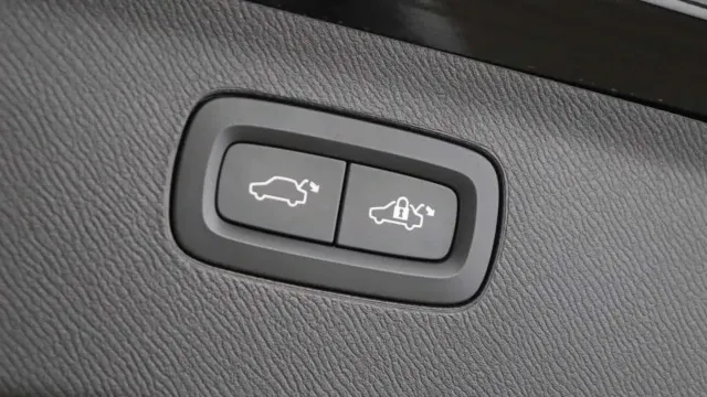 Vehicle Thumbnail 63