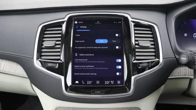 Vehicle Thumbnail 4